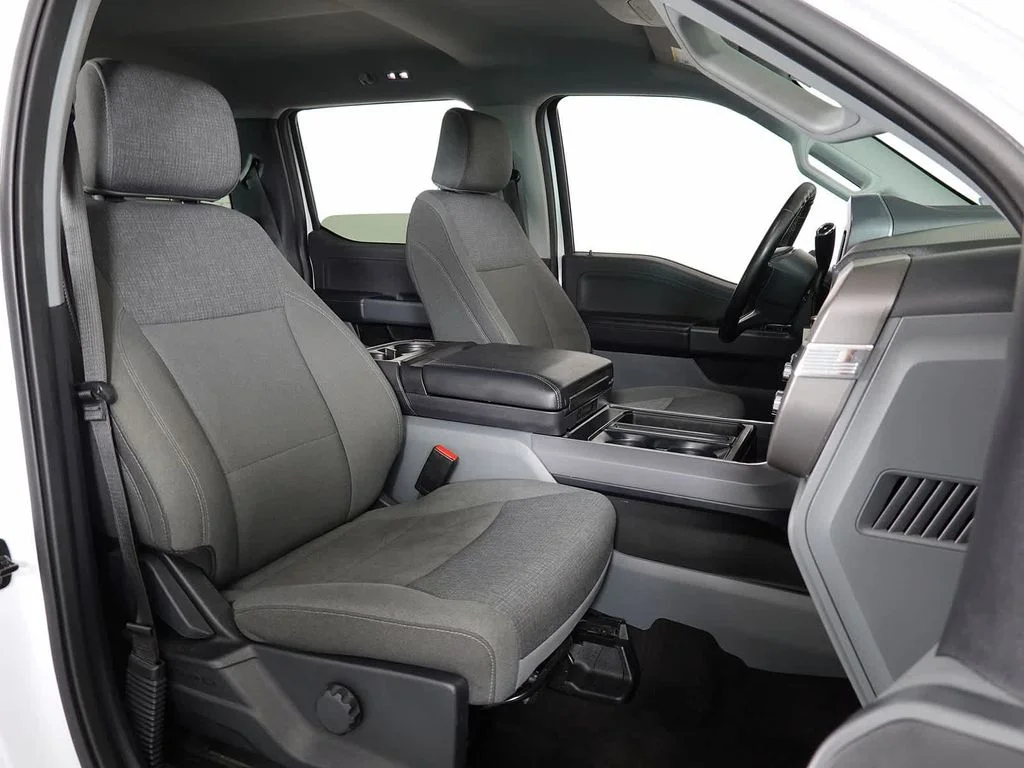 Used 2024 Oxford White Ford XLT image 14