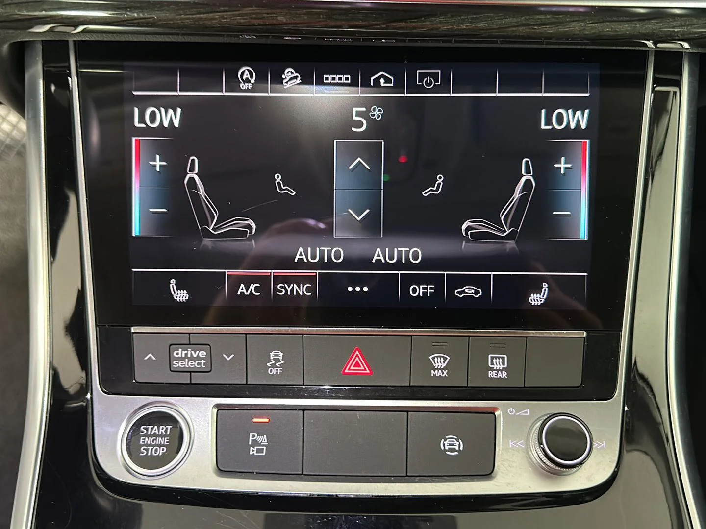 Used 2023 Mythos Black Metallic Audi Premium image 34