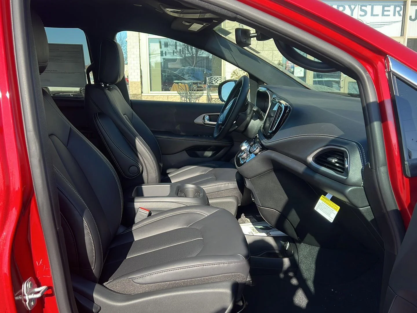 New 2026 Red Hot Pearl-Coat Exterior Paint Chrysler Select image 20