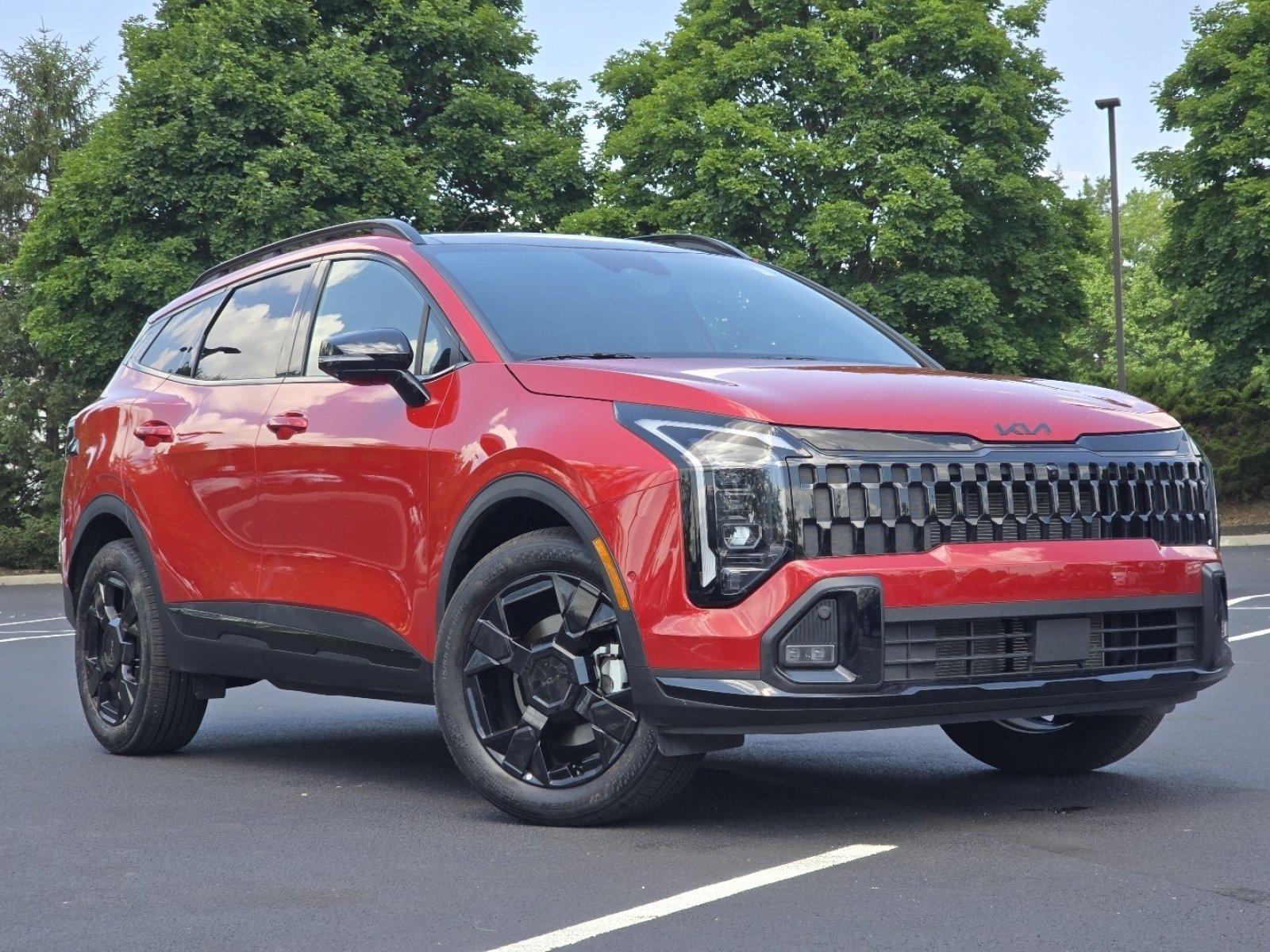 Used 2026 Red Kia X-Line image 2