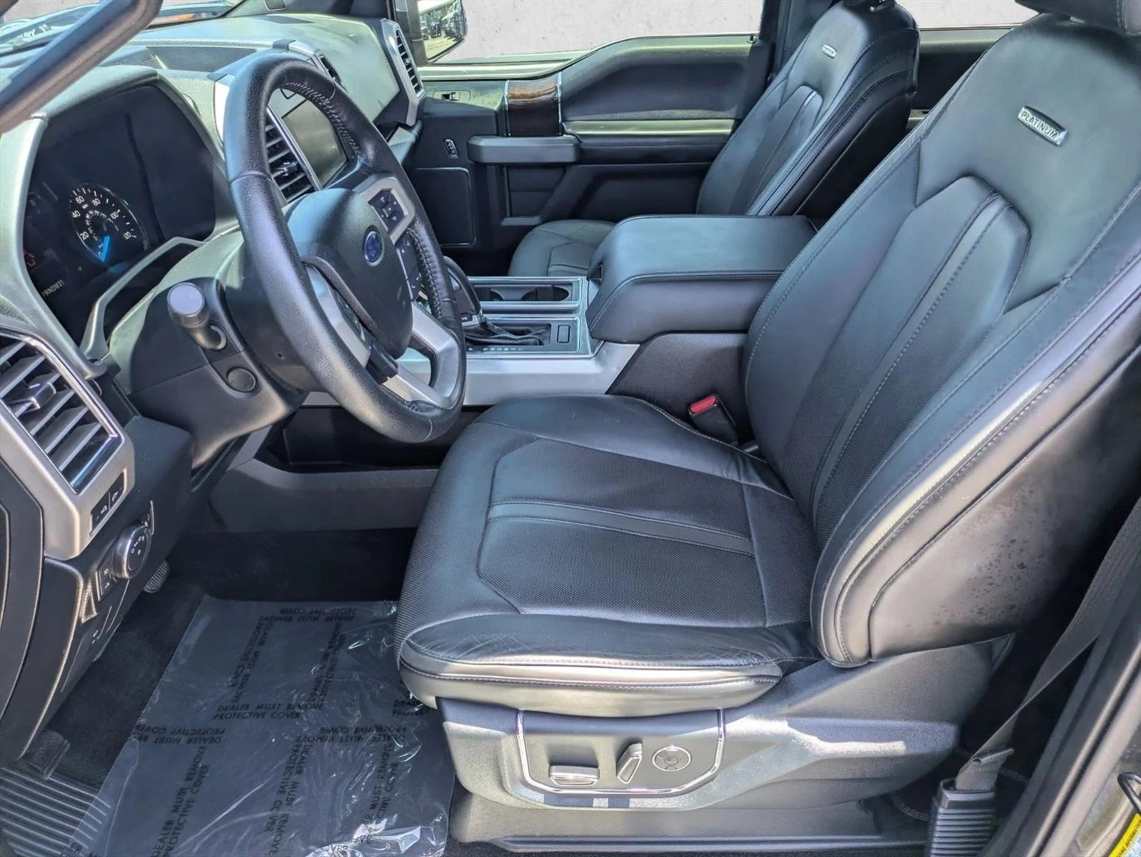 Used 2015 Magnetic Metallic Ford Platinum image 17
