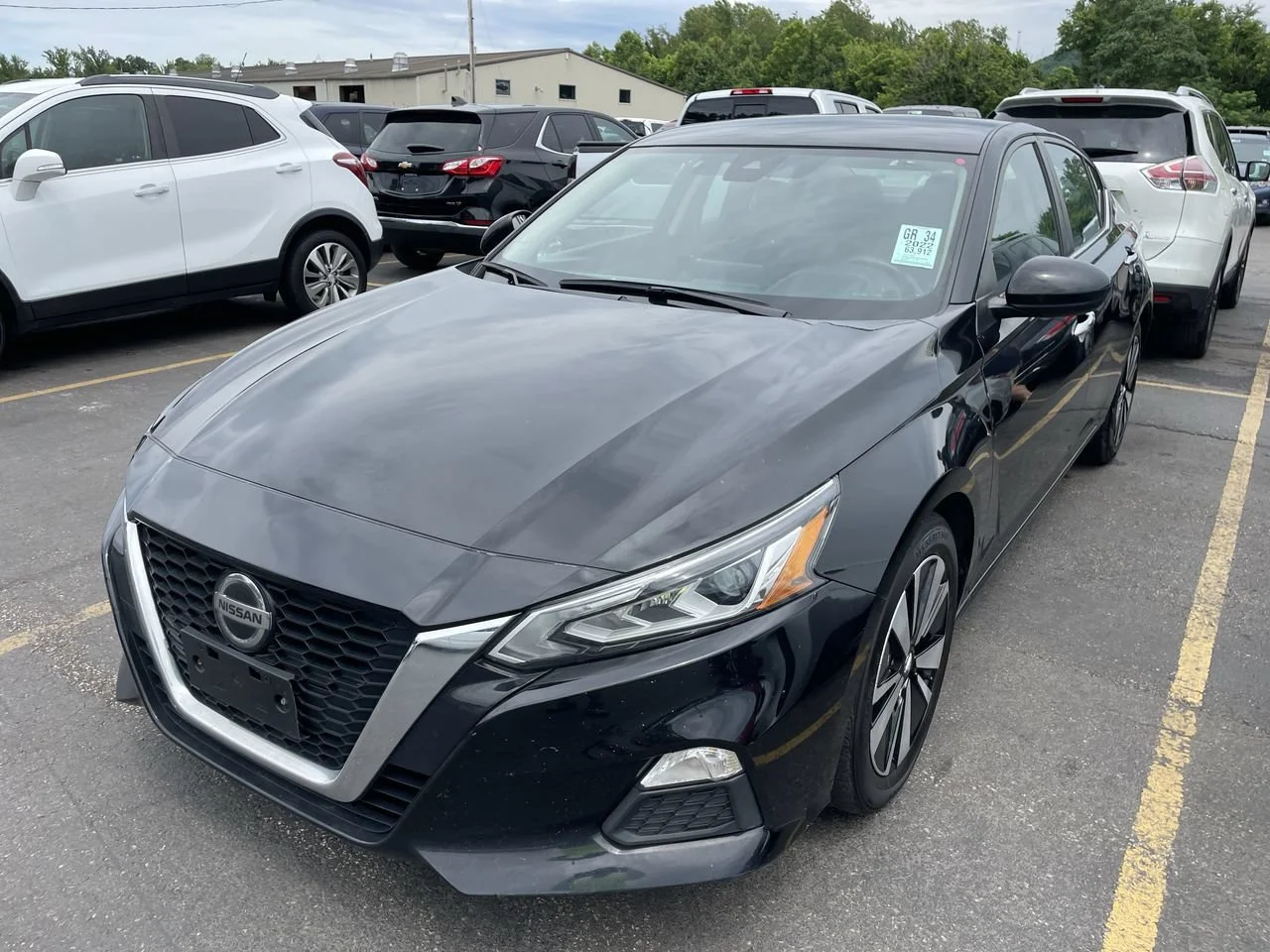 2022 Nissan Altima 2.5 SV FWD photo