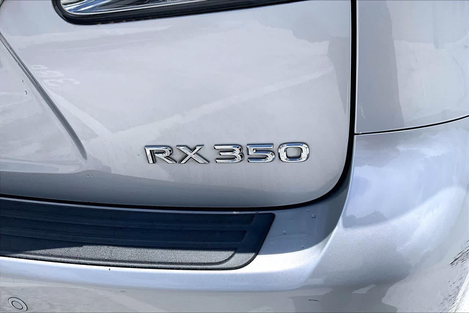 Used 2013 Silver Lining Metallic Lexus  image 30