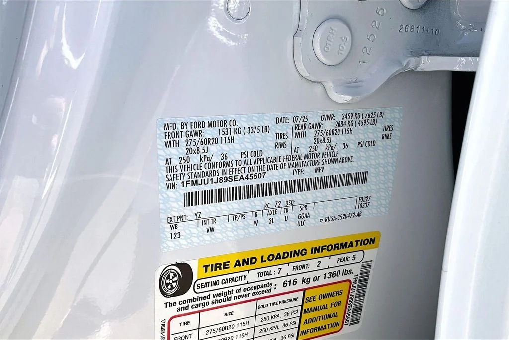 Certified Used 2025 Oxford White Ford Active image 36