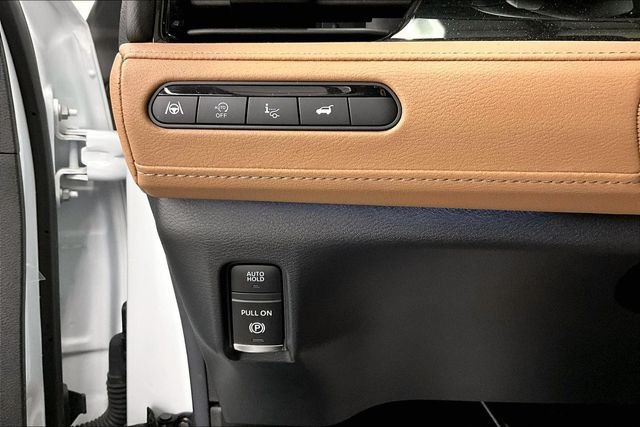 2025 INFINITI QX80 Sensory 4WD - Photo 39