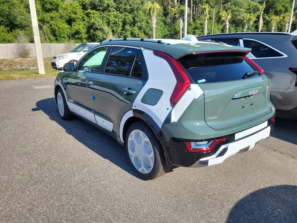 New 2026 Green Kia SX Touring image 4
