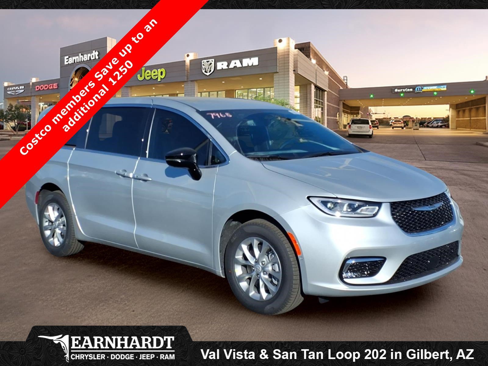 2026 Chrysler Pacifica Select AWD's photo