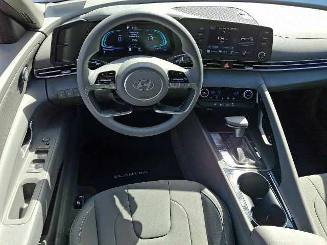 New 2026 White Hyundai Blue image 7