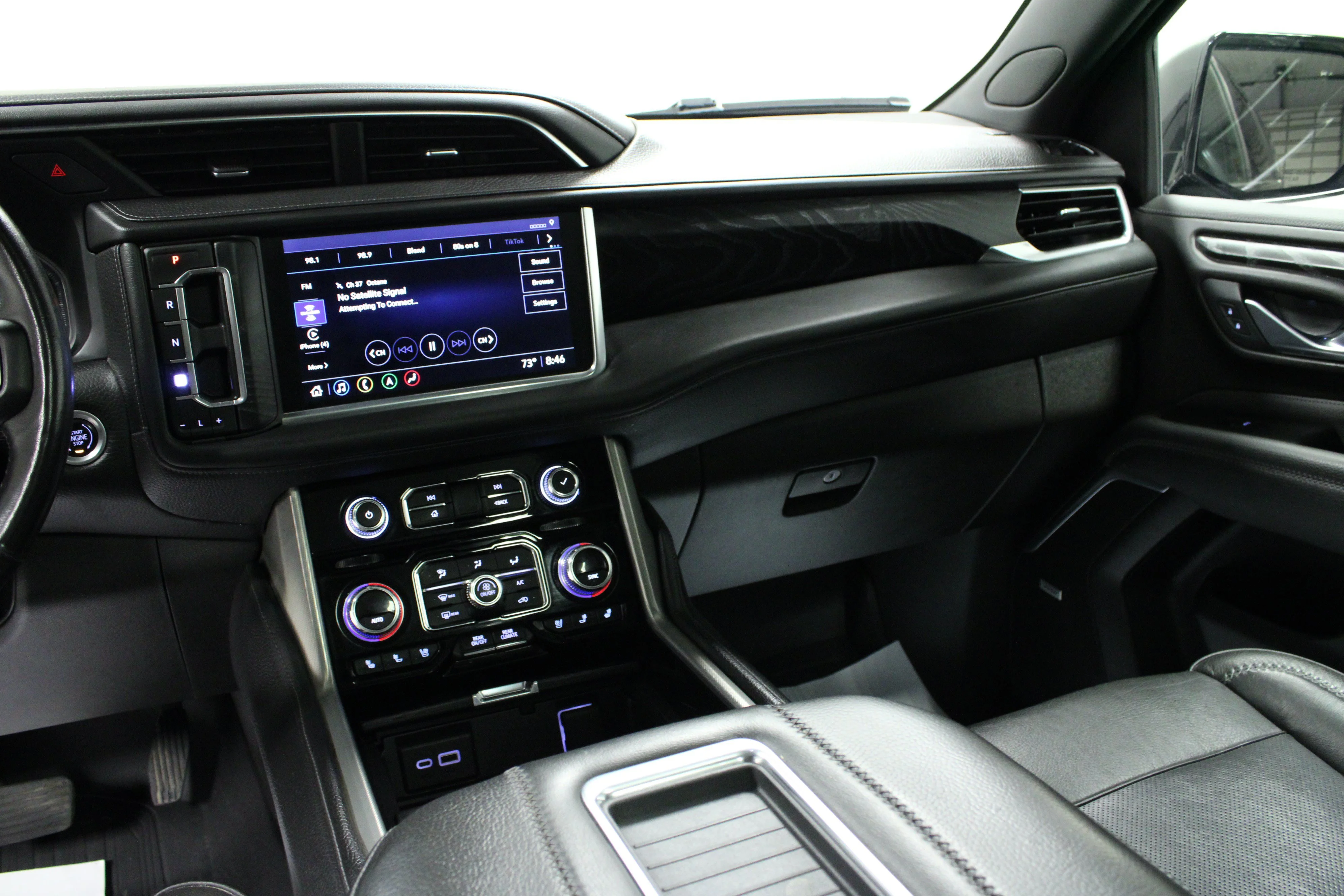 Used 2021 Onyx Black GMC Denali image 20
