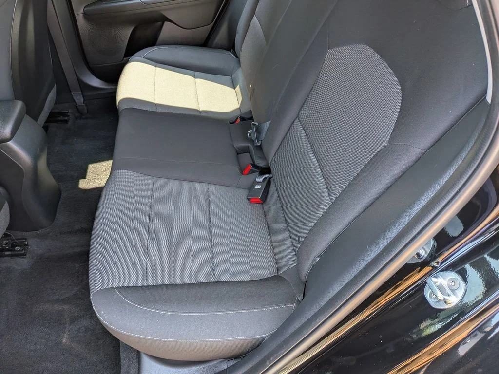Used 2023 Black Kia LXS image 21
