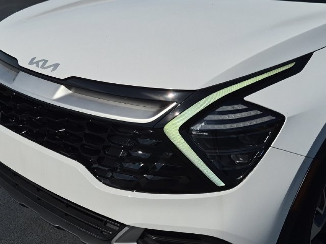 Certified Used 2024 White Kia EX image 9