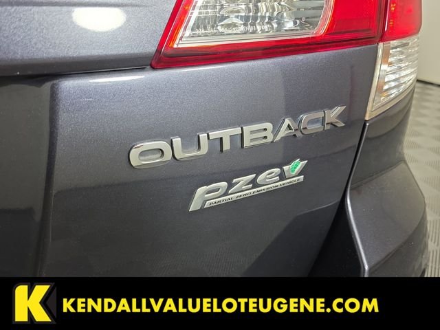 Used 2013 Gray Subaru 2.5i Premium image 10