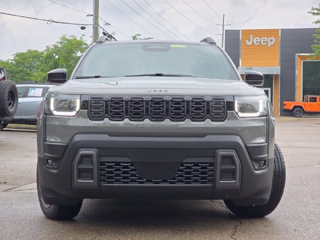 New 2026 Sting-Gray Clear-Coat Exterior Paint Jeep Laredo image 3