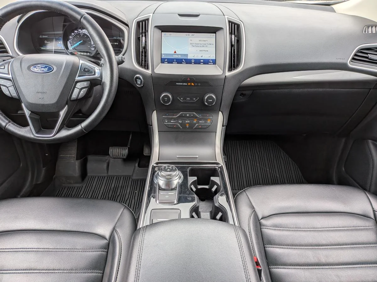 Used 2019 White Ford Sel Awd image 18