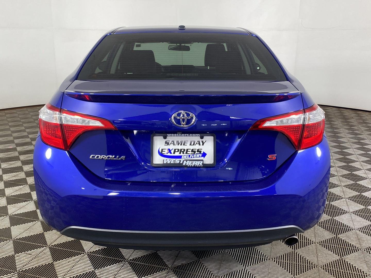 Used 2016 Blue Crush Metallic Toyota S Premium image 5
