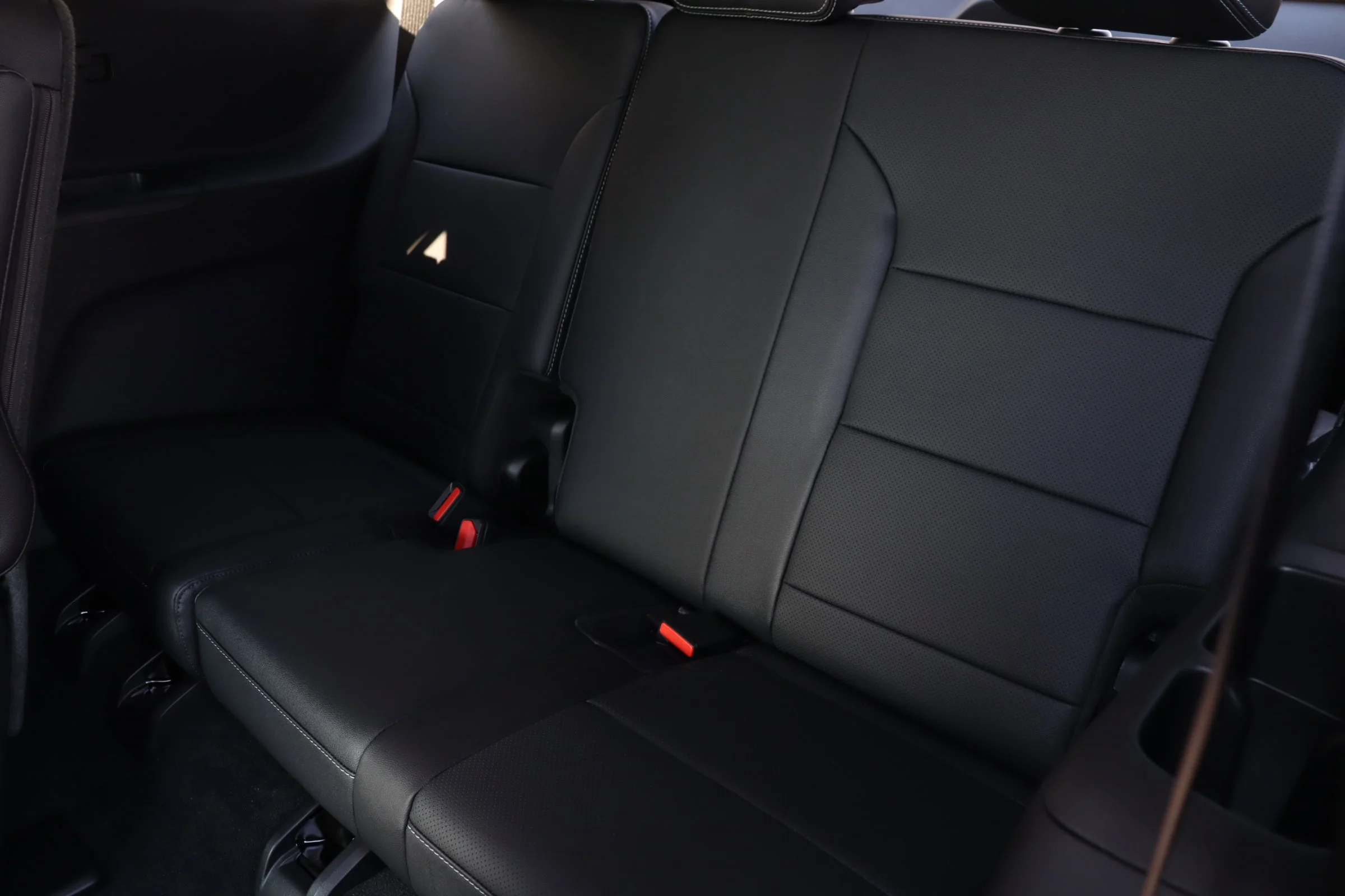 New 2026 Polar White Tricoat Chevrolet LT image 21