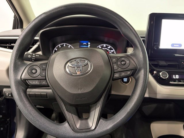 Used 2024  Toyota LE image 16