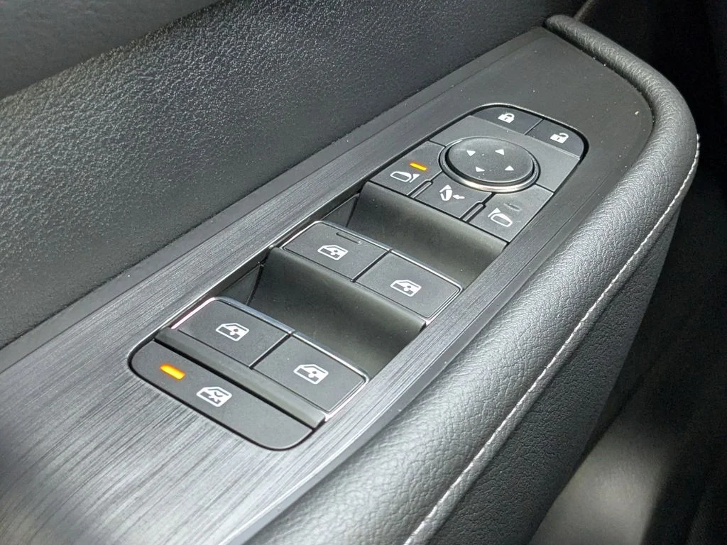 2026 Nissan Armada PRO-4X - Photo 20