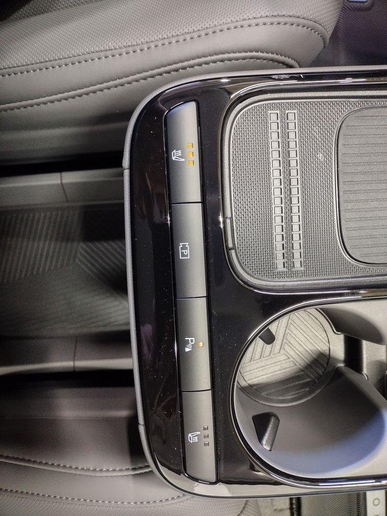New 2026 Cyber Gray Hyundai SEL image 25