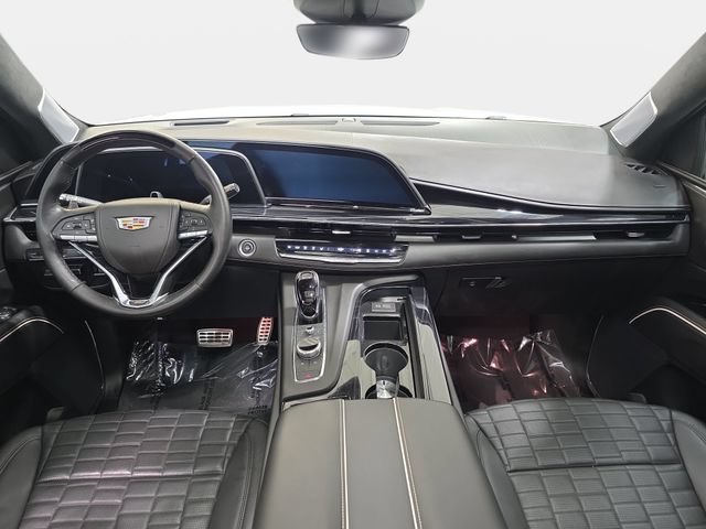 Certified Used 2024 Crystal White Tricoat Cadillac V-Series image 9