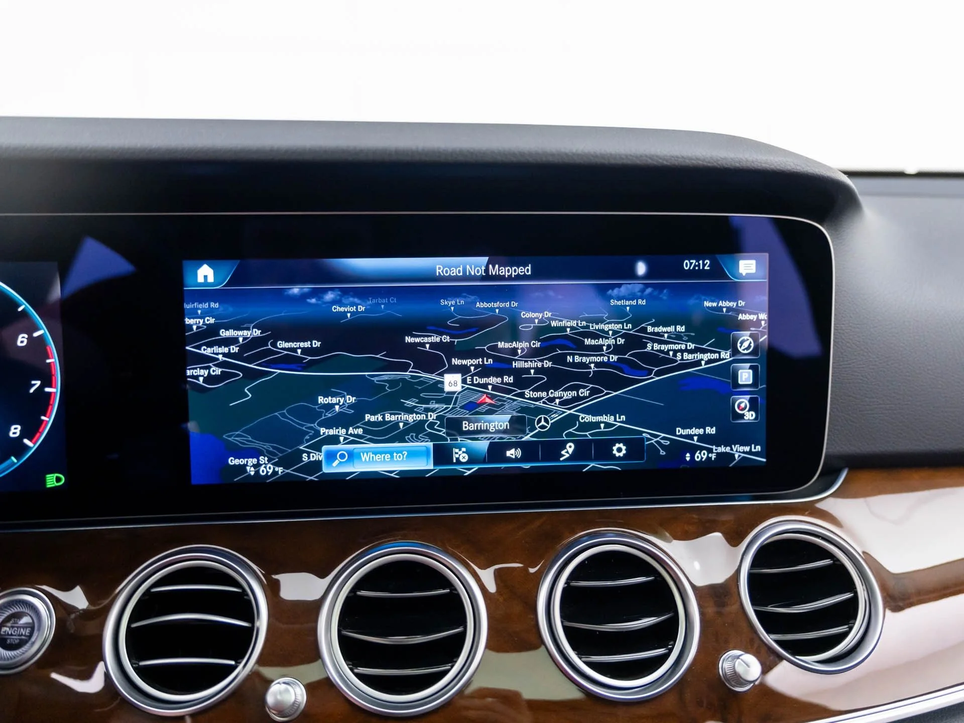 Used 2023 Silver Mercedes-Benz E 450 image 25