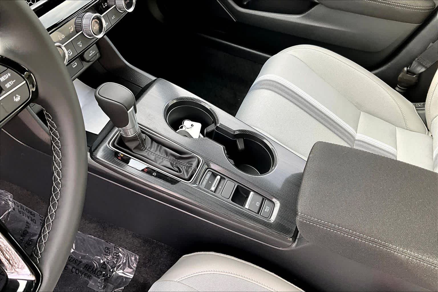 New 2026 Platinum White Pearl Honda 2WD Sport Hybrid image 11