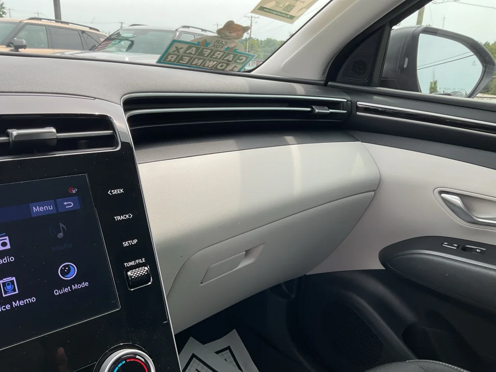 Used 2022 Portofino Gray Hyundai SEL image 33