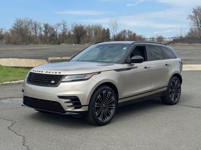 2026 Land Rover Range Rover Velar Dynamic SE