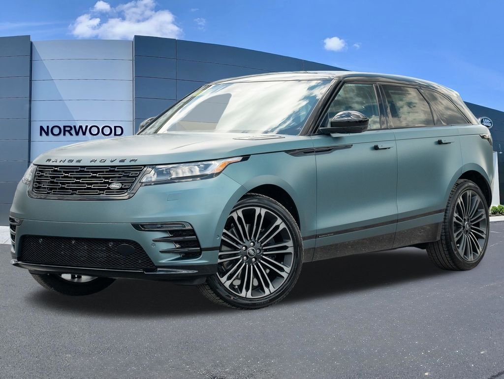New 2026 Green Land Rover  image 1