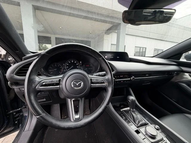 Used 2019 Blue Mazda Preferred image 9