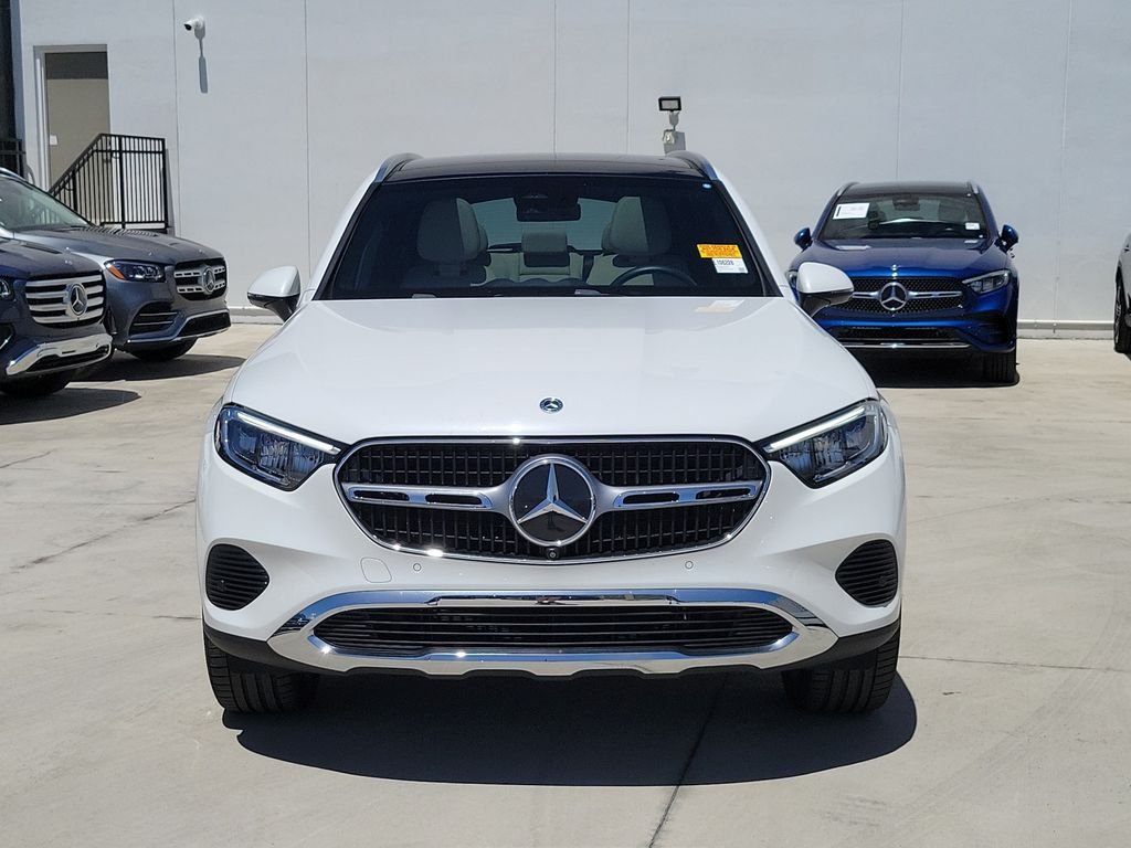 Certified Used 2026 White Mercedes-Benz GLC 300 image 2