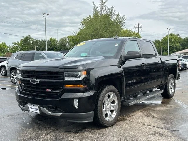 Used 2016 Black Chevrolet LT image 5