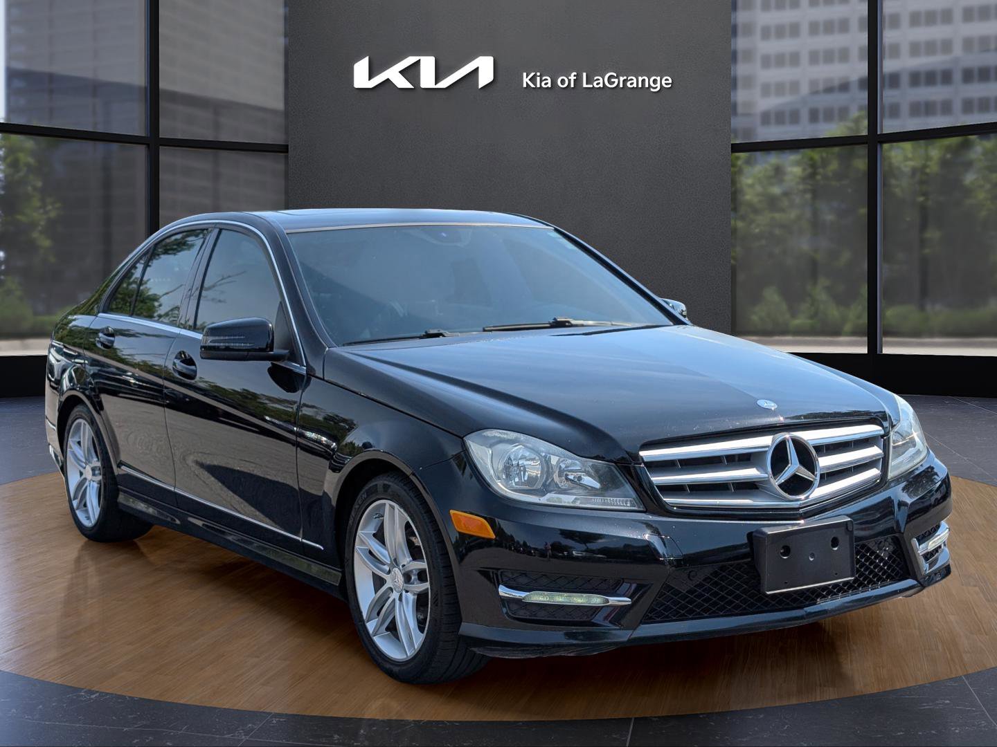 Used 2013 Black Mercedes-Benz C 250 Sport image 3