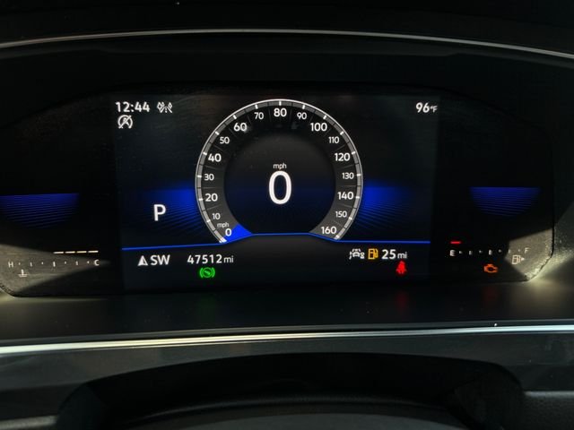 2022 Volkswagen Tiguan SE - Photo 16