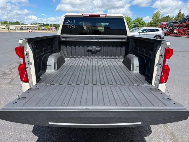 New 2026 White Sands Chevrolet RST image 5