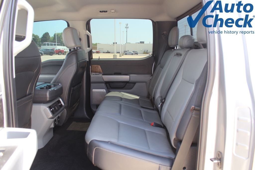 Used 2021 Silver Ford Lariat image 9