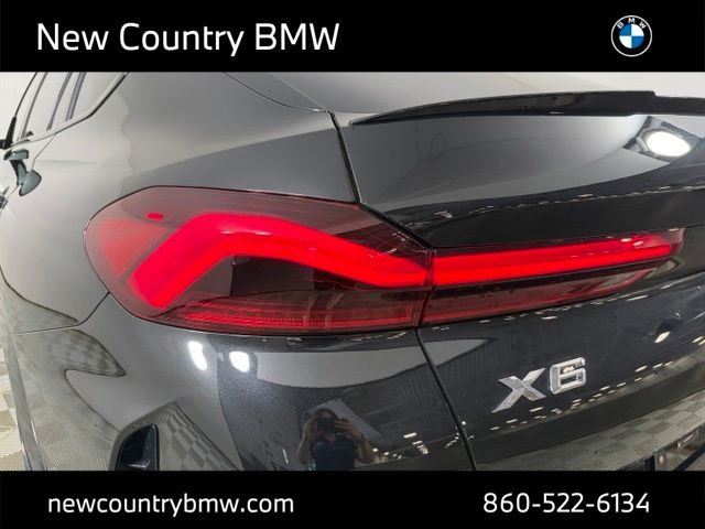 Used 2024 Black Sapphire Metallic BMW xDrive40i image 26