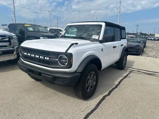 Used 2025 Oxford White Ford Big Bend image 2