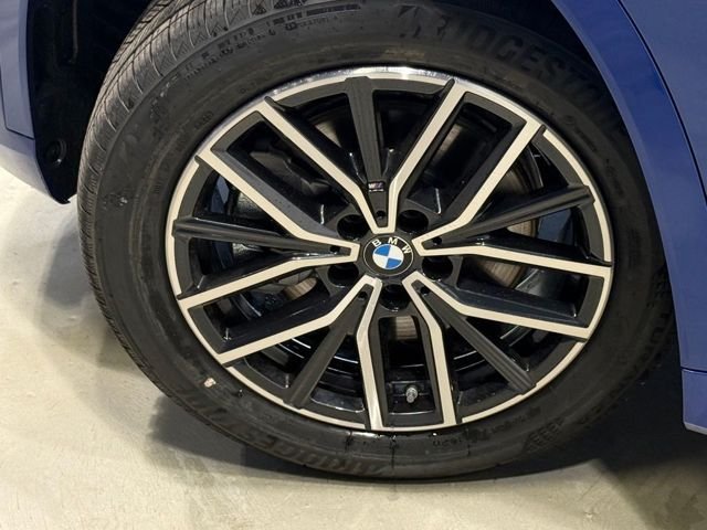 Used 2026 Portimao Blue Metallic BMW xDrive28i image 4