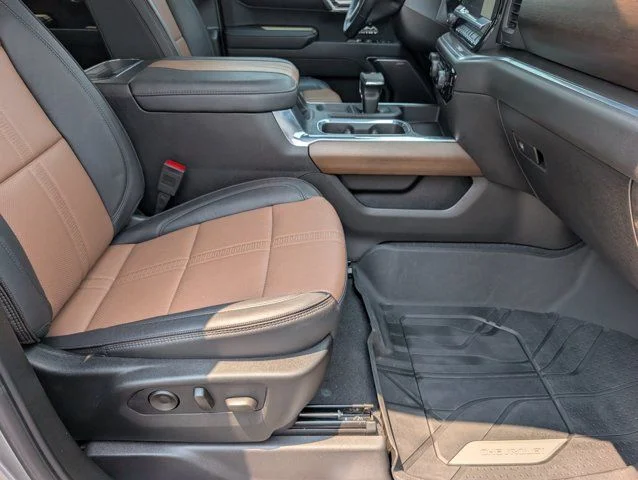 Used 2024 Sterling Gray Metallic Chevrolet High Country image 28