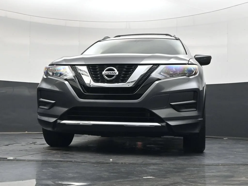 Used 2017 Gun Metallic Nissan S image 25