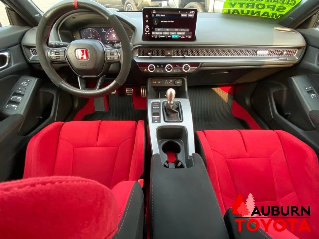 Used 2023  Honda  image 26