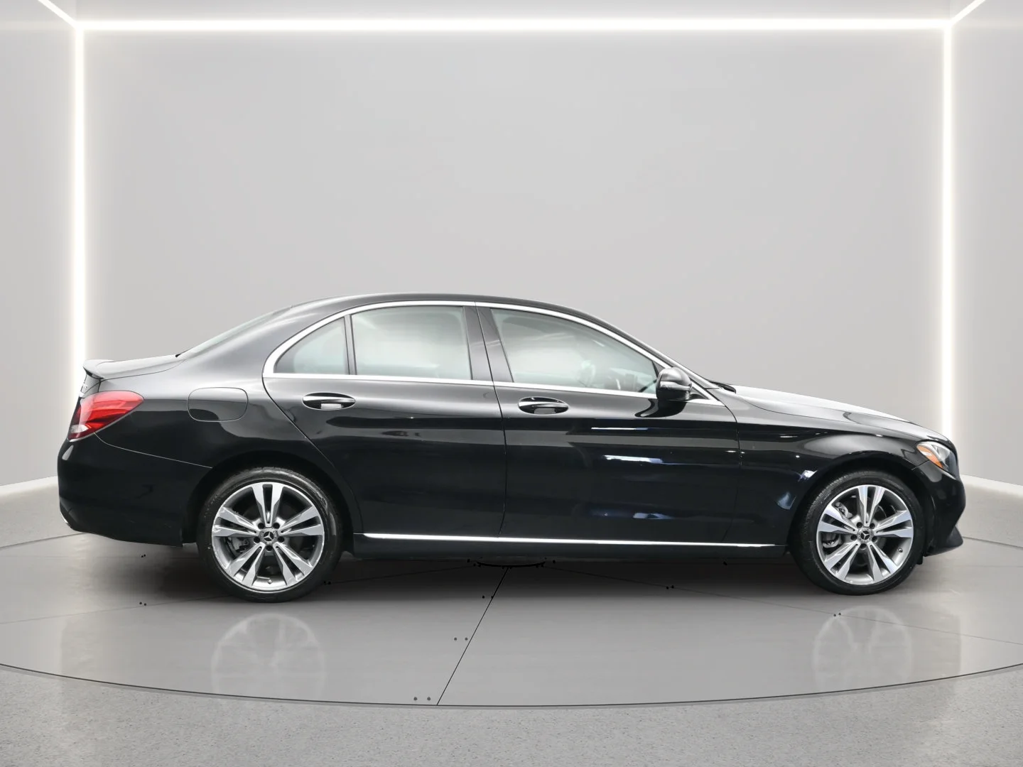 Used 2018 Black Mercedes-Benz C 300 image 12