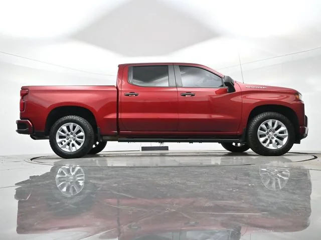 Used 2021 CHERRY RED TINTCOAT Chevrolet Custom image 26