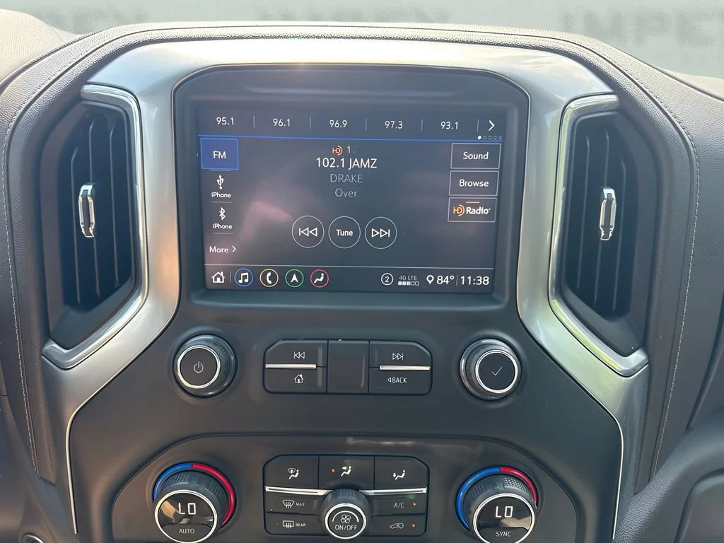 Used 2020 IRIDESCENT PEARL TRICOAT Chevrolet LTZ image 20