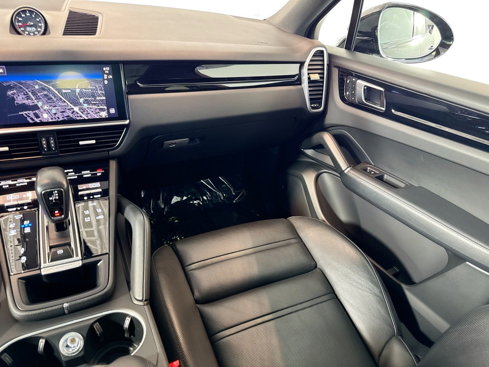 Used 2023 Black Porsche Platinum Edition image 21