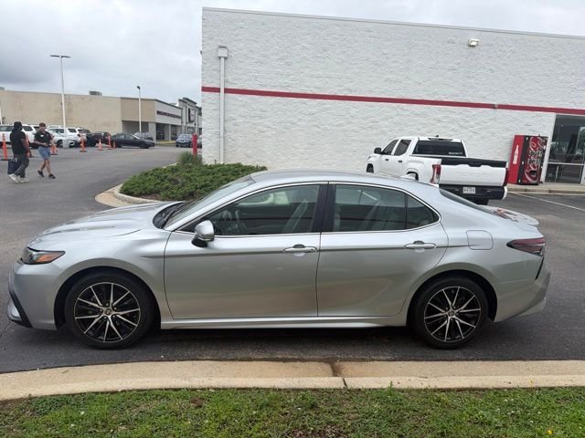 Used 2024 Silver Toyota SE image 4