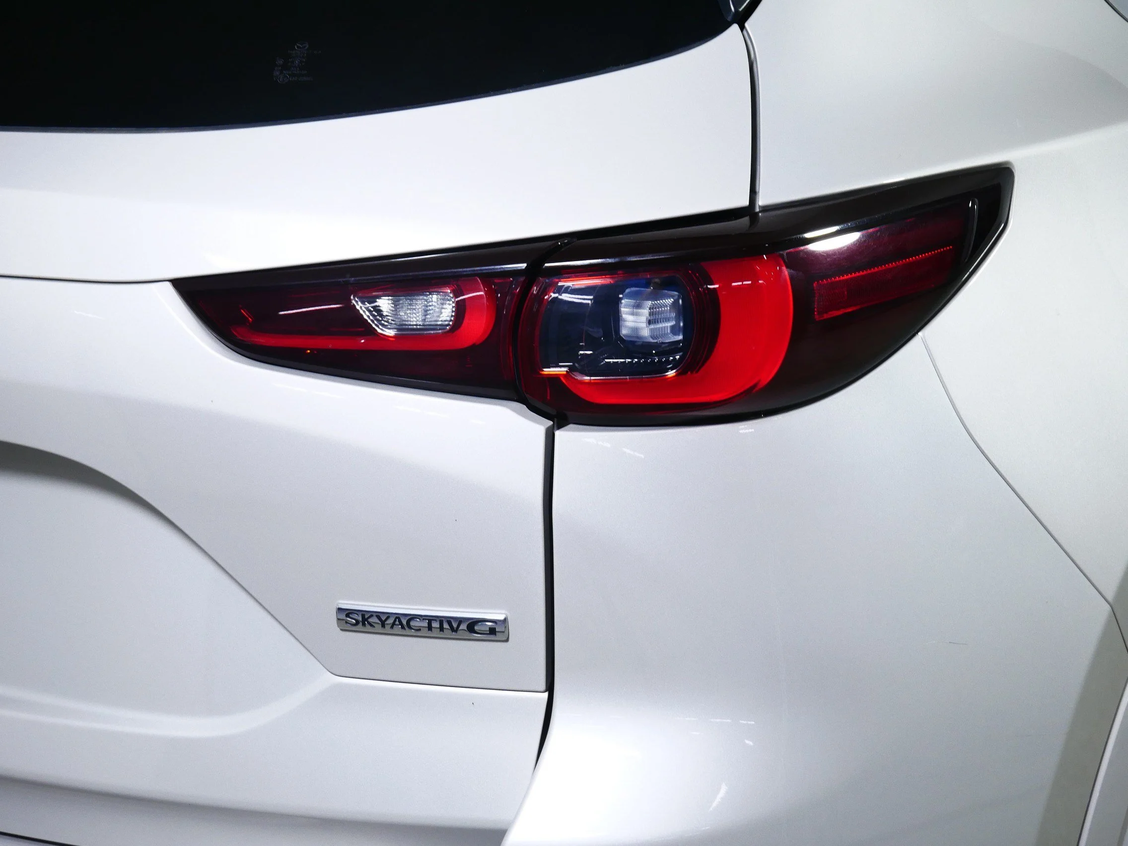 Used 2025 Platinum Quartz Metallic Mazda 2.5 S Preferred Package image 17