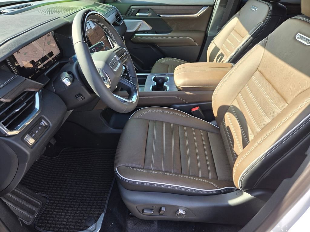 2026 GMC Acadia Denali Ultimate - Photo 6
