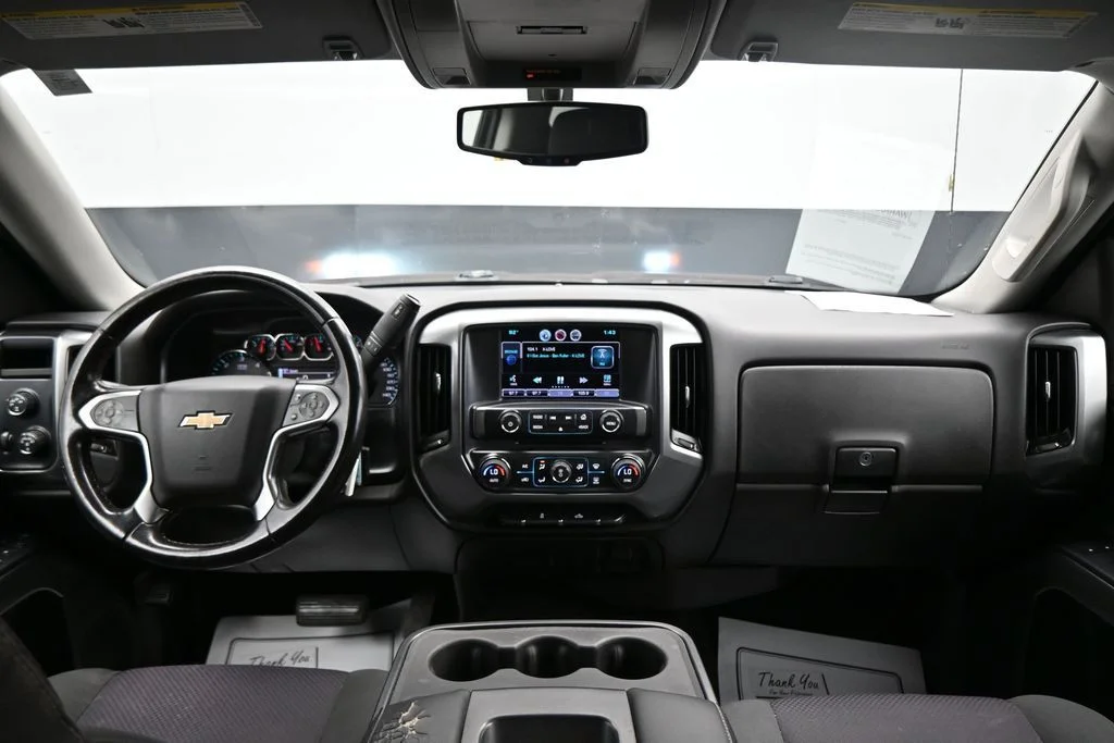 Used 2015 Red Chevrolet LT image 13